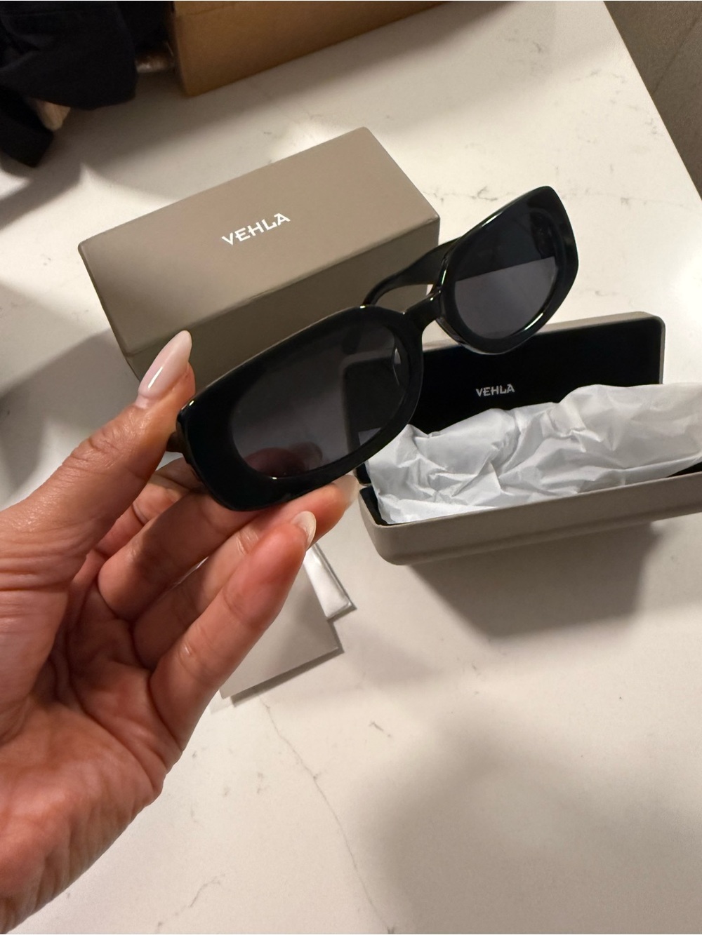 VEHLA Black Oval-Rectangle Sunglasses